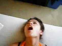 شما پسرا با جریان آب ...